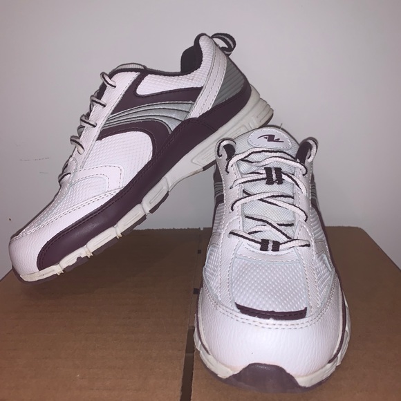 Athletic Works Shoes - Picture 5 of 5
